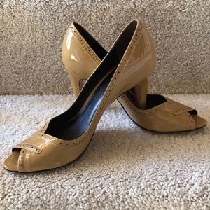 Faconnable Vintage Golden Tan Patent Pumps sz8